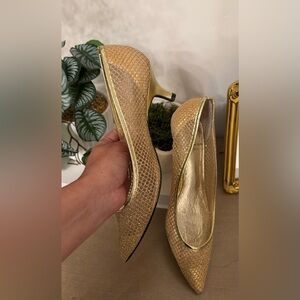 Adrianna Papell Gold Lois Honeycomb Mesh Pumps Elegant Gold Mesh Heels
